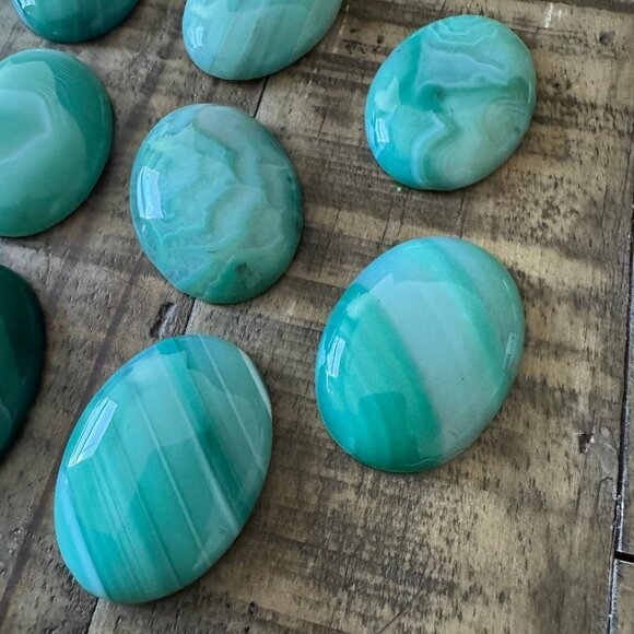 Oval Green Agate Cabochon 30x40mm - Picture 5 of 5